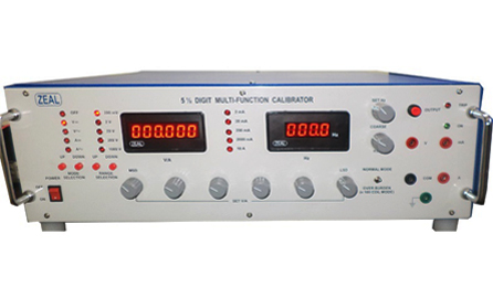 多功能校准器/电压和电流标准